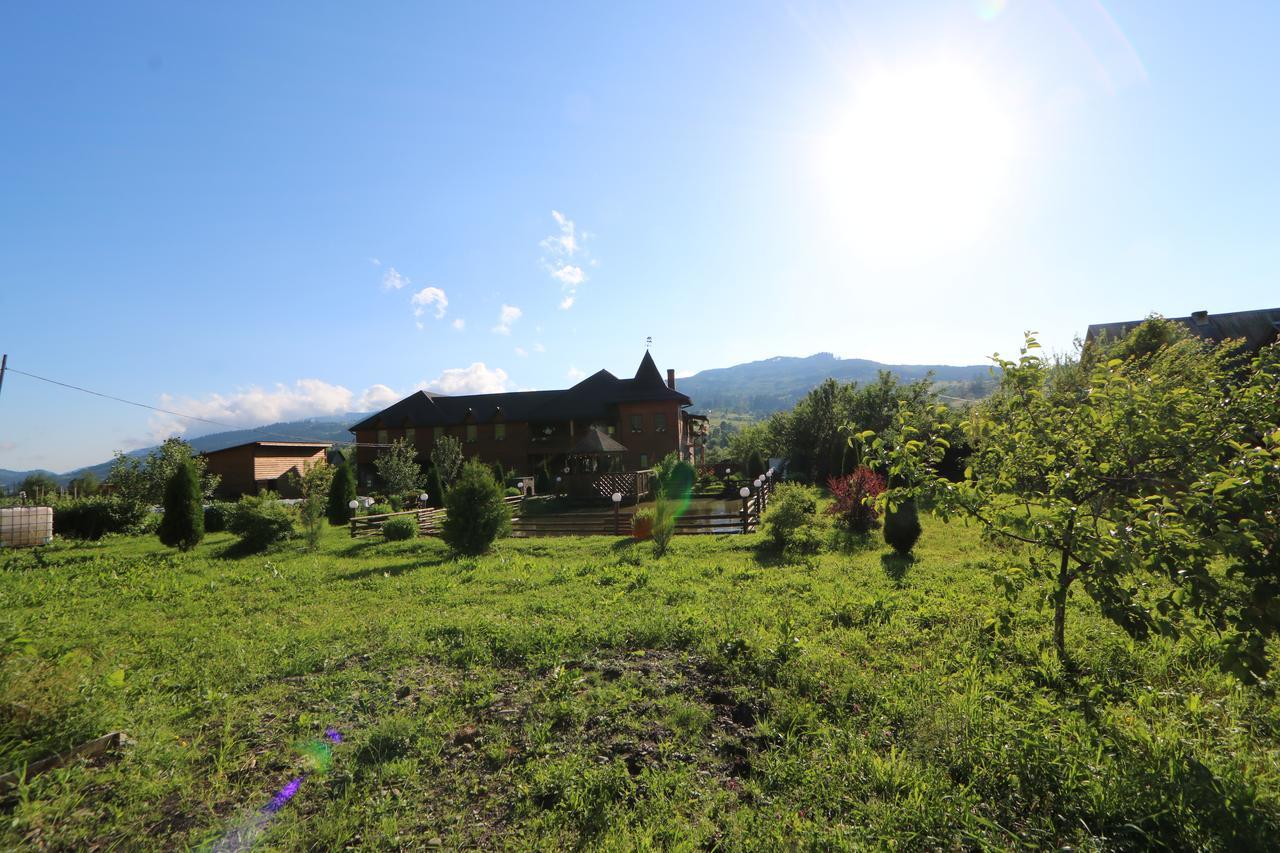Pid Goroyu Chorna Tysa Exterior photo