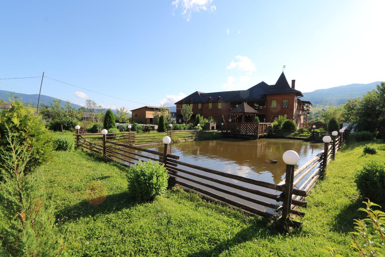 Pid Goroyu Chorna Tysa Exterior photo